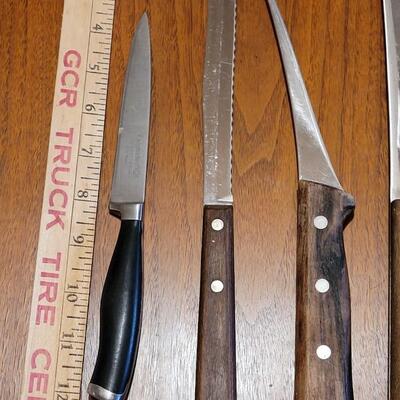 Lot 101: Knives and Sharper Lot