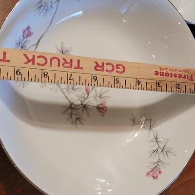 Lot 105: Noritake 'Silverdale' China Set (white with Silver Rim)