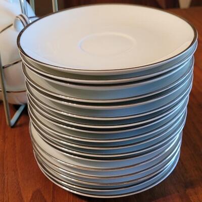 Lot 105: Noritake 'Silverdale' China Set (white with Silver Rim)