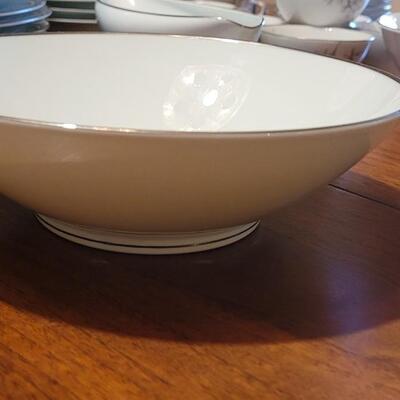 Lot 105: Noritake 'Silverdale' China Set (white with Silver Rim)