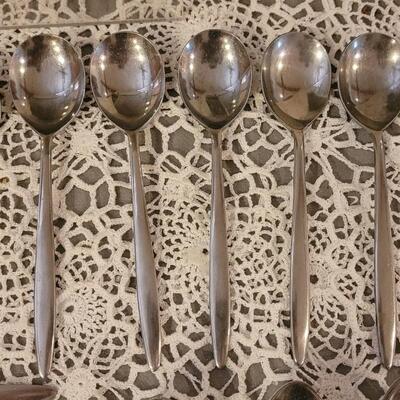 Lot 107: Mid Century Modern Sohnaco Stainless Flatware Set and storage box