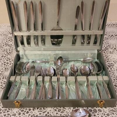 Lot 107: Mid Century Modern Sohnaco Stainless Flatware Set and storage box