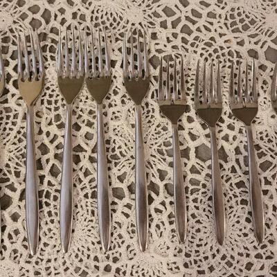 Lot 107: Mid Century Modern Sohnaco Stainless Flatware Set and storage box