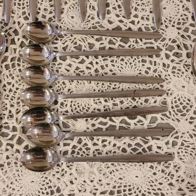 Lot 107: Mid Century Modern Sohnaco Stainless Flatware Set and storage box