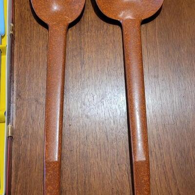 Lot 113: Mid Century Modern Fondue Forks and Plastic Serving Utensils