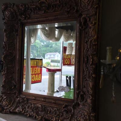 Decrotive Mirror