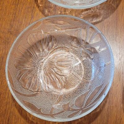 Lot 115: (4) Glass Salad Bowls