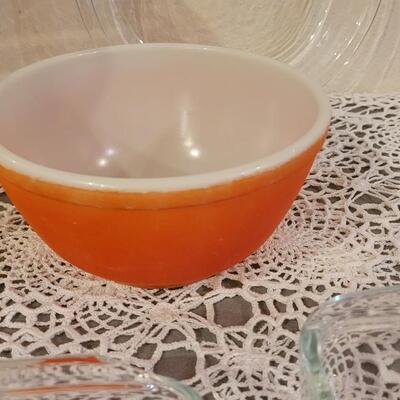 Lot 120: Pyrex Casserole Dishes, Pie Plate and Bowl Lot
