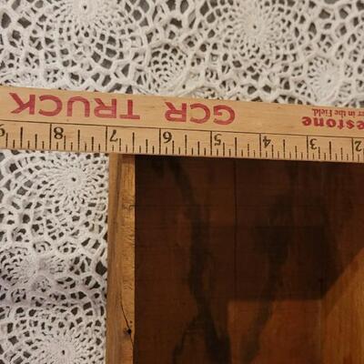 Lot 122: Yeast Foam for Root Beer Wood Crate