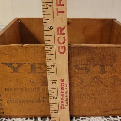 Lot 122: Yeast Foam for Root Beer Wood Crate