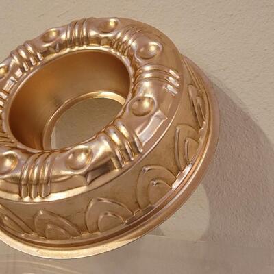 Lot 124: Copper Bundt Pan