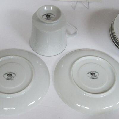 Lot of Six Crown Victoria Lovelace Fine China Cups and Saucers