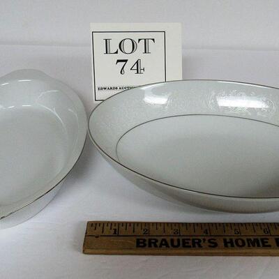 Vintage Crown Victoria Lovelace Fine China 2 Different Size Oval Serving Bowls