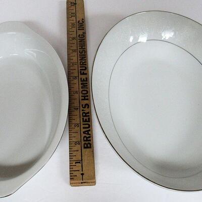 Vintage Crown Victoria Lovelace Fine China 2 Different Size Oval Serving Bowls
