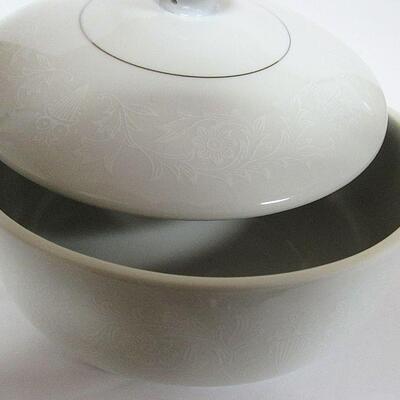 Beautiful Vintage Crown Victoria Lovelace Fine China Small Covered Dish