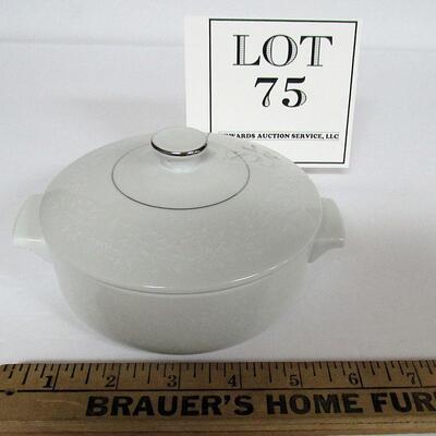 Beautiful Vintage Crown Victoria Lovelace Fine China Small Covered Dish
