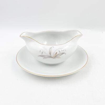 1961 KAYSONS CHINA â€œGOLDEN RHAPSODYâ€ GRAVY BOAT W/ ATTACHED PLATE #2