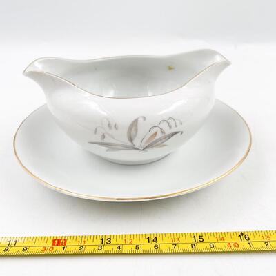 1961 KAYSONS CHINA â€œGOLDEN RHAPSODYâ€ GRAVY BOAT W/ ATTACHED PLATE #3