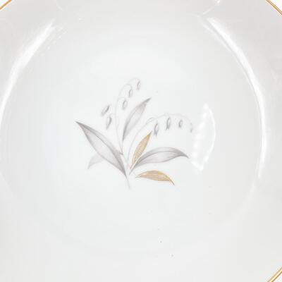 1961 KAYSONS CHINA â€œGOLDEN RHAPSODYâ€ SOUP BOWLS (4)