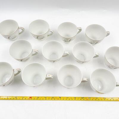 1961 KAYSONS CHINA â€œGOLDEN RHAPSODYâ€ SNACK PLATES (12) & CUPS (12)