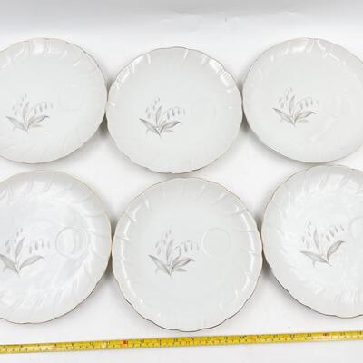 1961 KAYSONS CHINA â€œGOLDEN RHAPSODYâ€ SNACK PLATES (12) & CUPS (12)