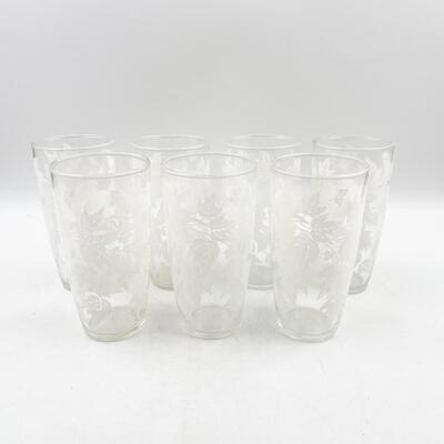 VINTAGE HAZEL-ATLAS ETCHED MAPLE LEAF 6â€ GLASSES (7)