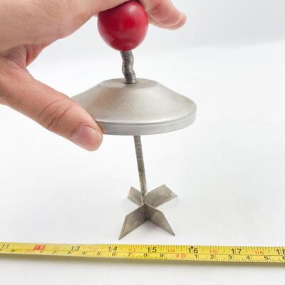VINTAGE JAR LID HAND CHOPPER