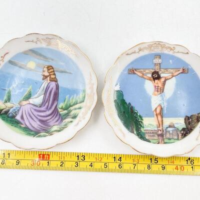 JESUS & CRUCIFIXION MINI PLATES & CUP