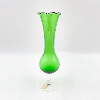 VINTAGE INARCO 8â€ RUFFLED GREEN GLASS VASE