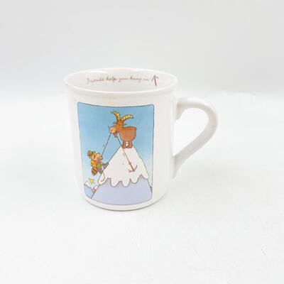 1986 HALLMARK RIM SHOTS â€œFRIENDS HELP YOU HANG ONâ€ COFFEE MUG