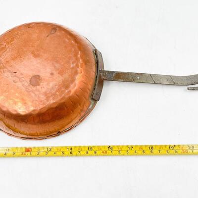 VINTAGE 7â€ HAMMERED COPPER FRYING PAN