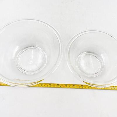 PYREX 7â€ & 8.5â€ GLASS BOWLS (2)