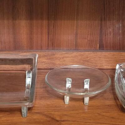Lot 133: Mid Century (4) Glass Dishes