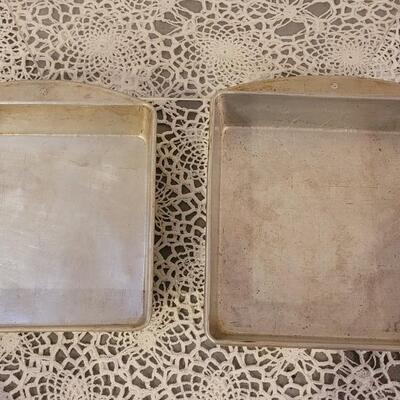 Lot 135: Casserole Pans with 3 Lids