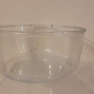 Lot 138: (3) Mixing Bowls - 2 Large and 1 Small