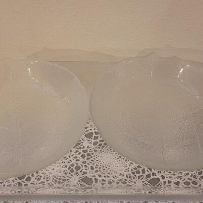 Lot 140: Clear Cabbage Leaf Serving Bowl and 4 individual Bowls