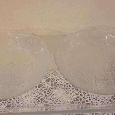 Lot 140: Clear Cabbage Leaf Serving Bowl and 4 individual Bowls