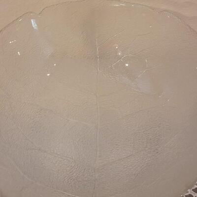 Lot 140: Clear Cabbage Leaf Serving Bowl and 4 individual Bowls