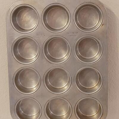 Lot 146: Baking Lot