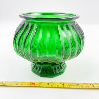 VINTAGE E. O. BRODY 6â€ GREEN GLASS BOWL/VASE