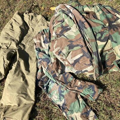 Vintage US Camouflage Clothing Lot Large