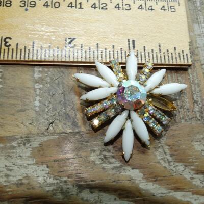 Milk Glass & Rhinestone Brooch Missing Stone