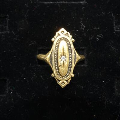 Victorian Style Gold Tone, Avon Ring