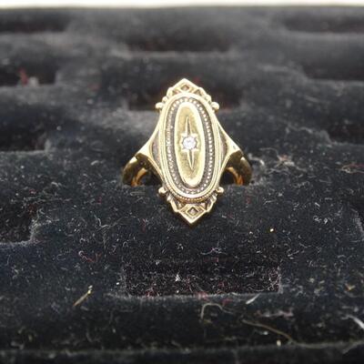 Gold Tone Victorian Style Ring
