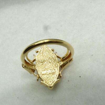 Gold Tone Cameo Ring, Avon