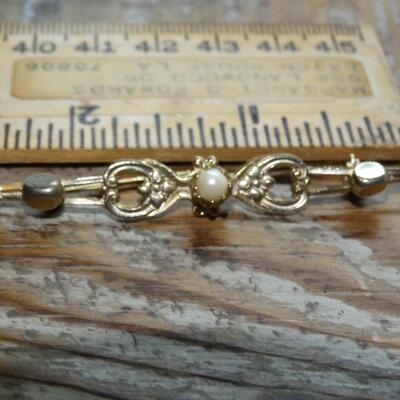 Gold Tone Victorian Style Pin, Pearl Center