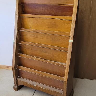 Lot 169: Vintage Magazine or Book Display Rack Shelf