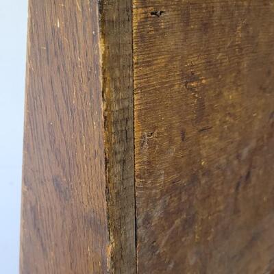 Lot 169: Vintage Magazine or Book Display Rack Shelf