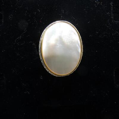 Mother of Pearl Gold Tone Ring