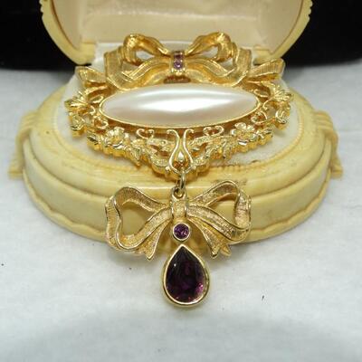 Gorgeous Gold Tone Pearl & Amethyst Colored Stone Brooch, Statement Jewelry